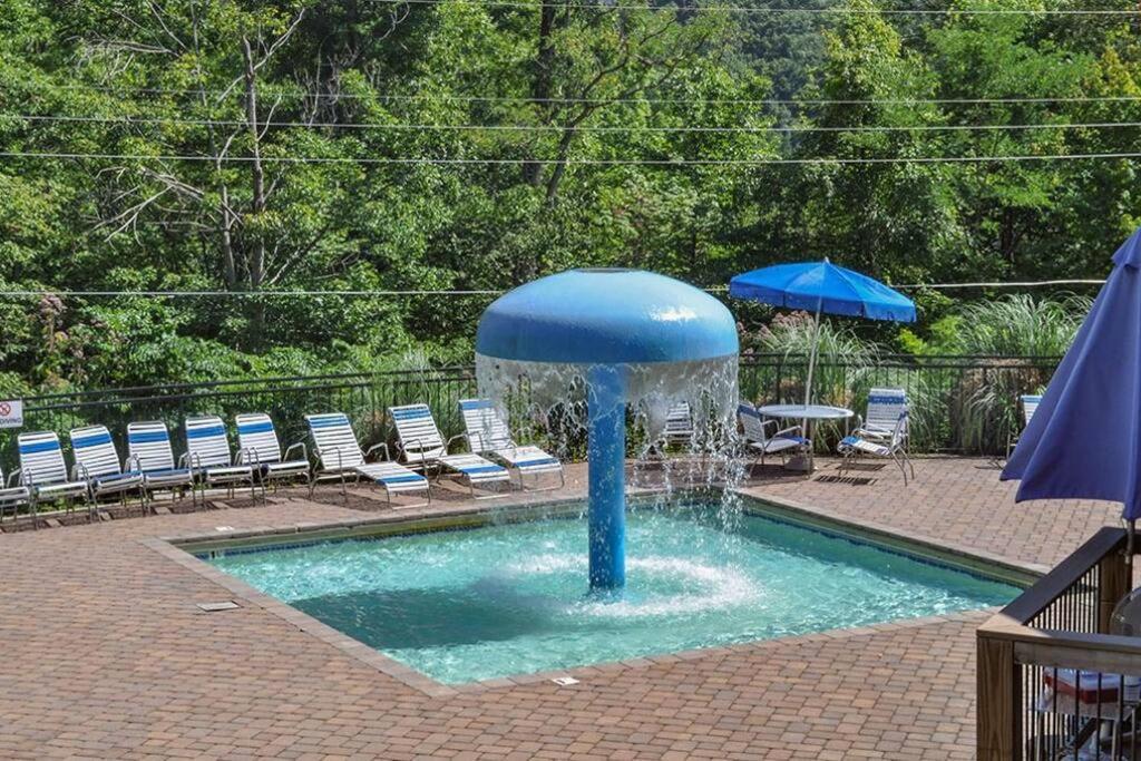 Villa Moonshine Manor-Pets Ok-W/D-Pool Table-Arcade-Hot Tub Gatlinburg Exterior foto